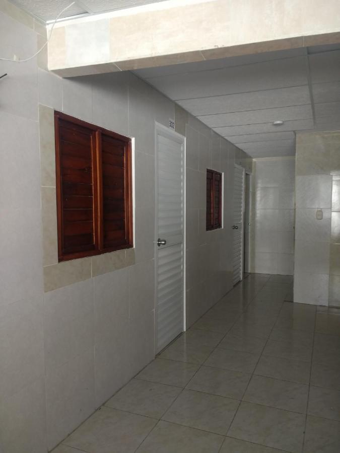 Hostal Fareb Cartagena エクステリア 写真